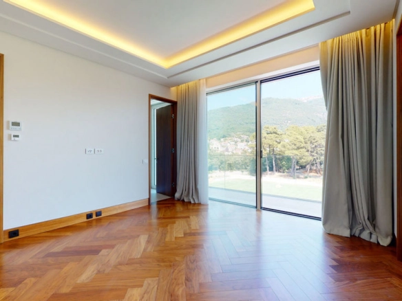 Trosoban stan 438 m² – Gorica, Tivat — fotografija 8