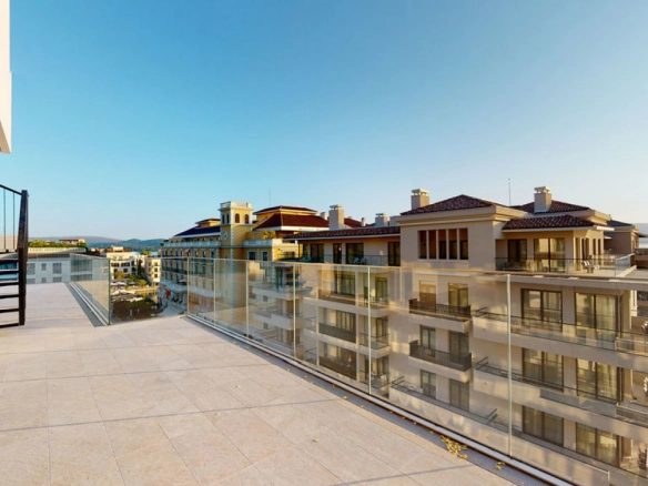 Trosoban stan 438 m² – Gorica, Tivat — fotografija 14