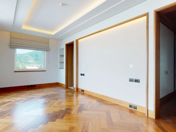 Trosoban stan 438 m² – Gorica, Tivat — fotografija 8