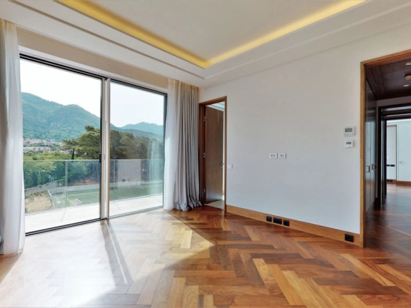 Trosoban stan 438 m² – Gorica, Tivat — fotografija 10