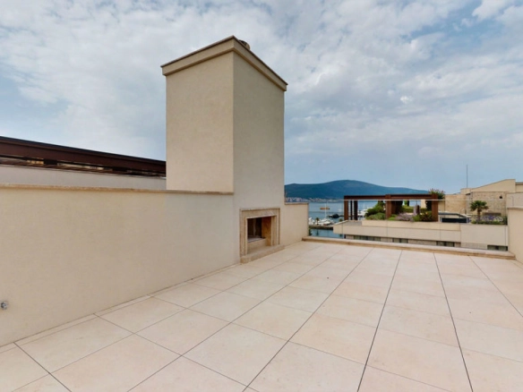 Trosoban stan 438 m² – Gorica, Tivat — fotografija 15