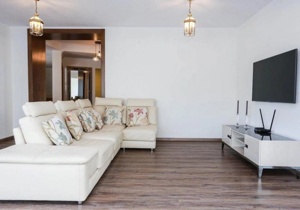 Kuca-sa-dva-bazena-na-Lustici-Tivat-4 Kuća 517 m² – Tivat — fotografija 5