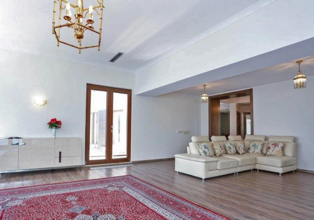 Kuca-sa-dva-bazena-na-Lustici-Tivat-5 Kuća 517 m² – Tivat — fotografija 6