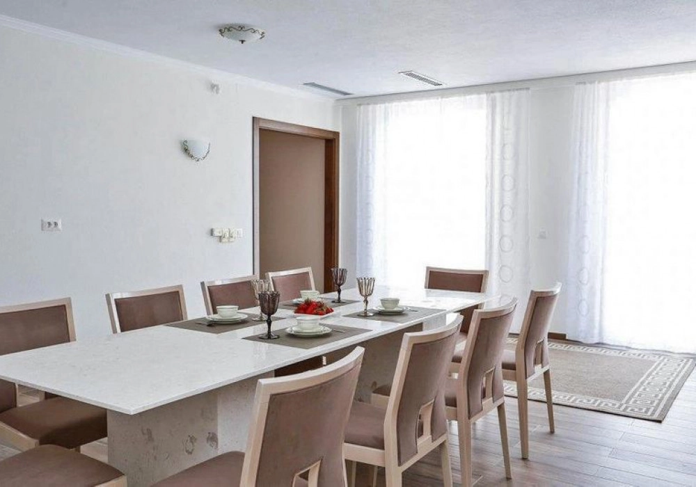 Kuca-sa-dva-bazena-na-Lustici-Tivat-6 Kuća 517 m² – Tivat — fotografija 7