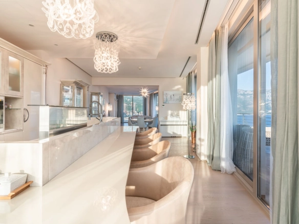 Četvorosoban stan 562 m² – Boreti, Budva — fotografija 11