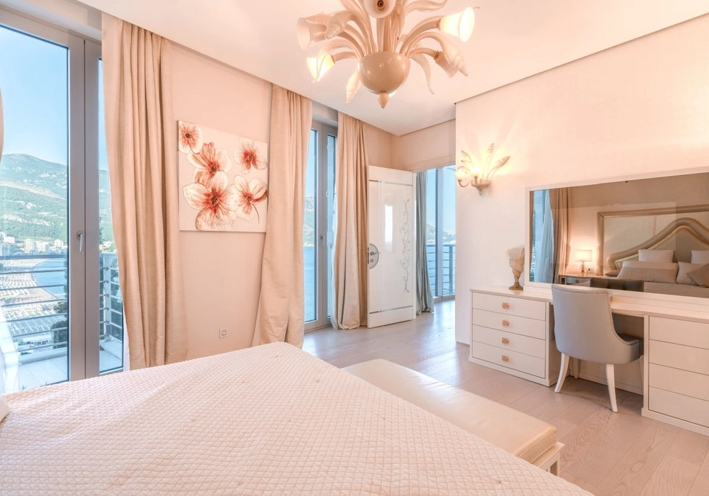 Cetvorosoban-stan-u-Dukley-Gardens-Boreti-Budva-14 Četvorosoban stan 562 m² – Boreti, Budva — fotografija 15