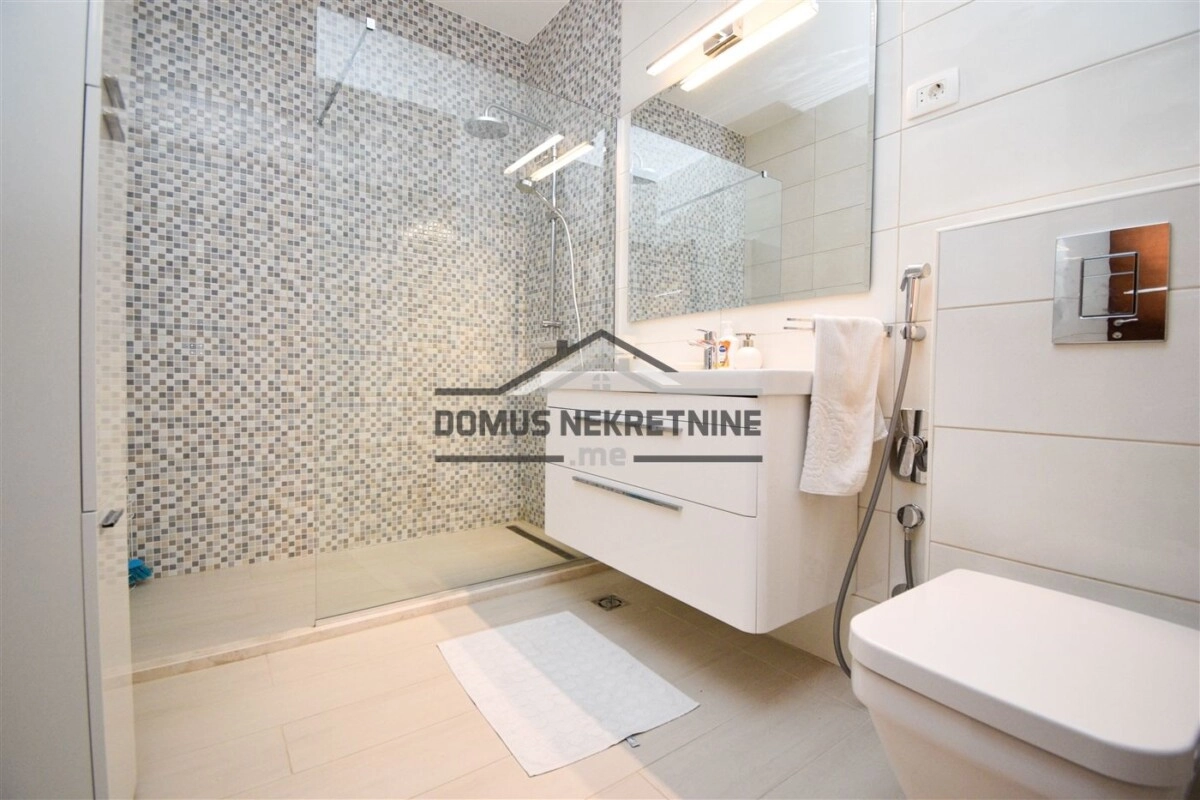 Dvosoban-namjesten-stan-90-m²-Preko-Morace-–-Podgorica-9 Izdavanje: Dvosoban stan 90 m² – Preko Morače, Podgorica — fotografija 10