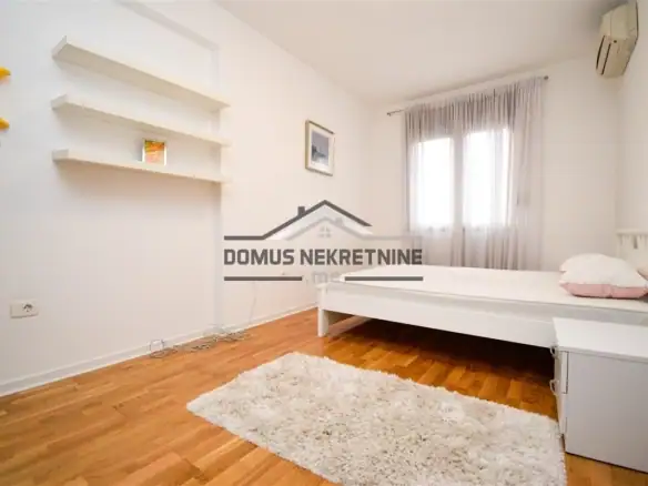Izdavanje: Dvosoban stan 90 m² – Preko Morače, Podgorica — fotografija 13