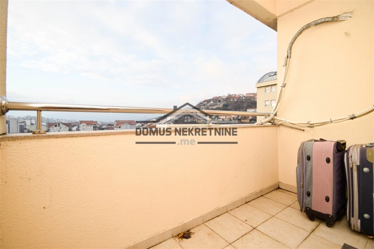 Dvosoban-namjesten-stan-90-m²-Preko-Morace-–-Podgorica-14 Izdavanje: Dvosoban stan 90 m² – Preko Morače, Podgorica — fotografija 15