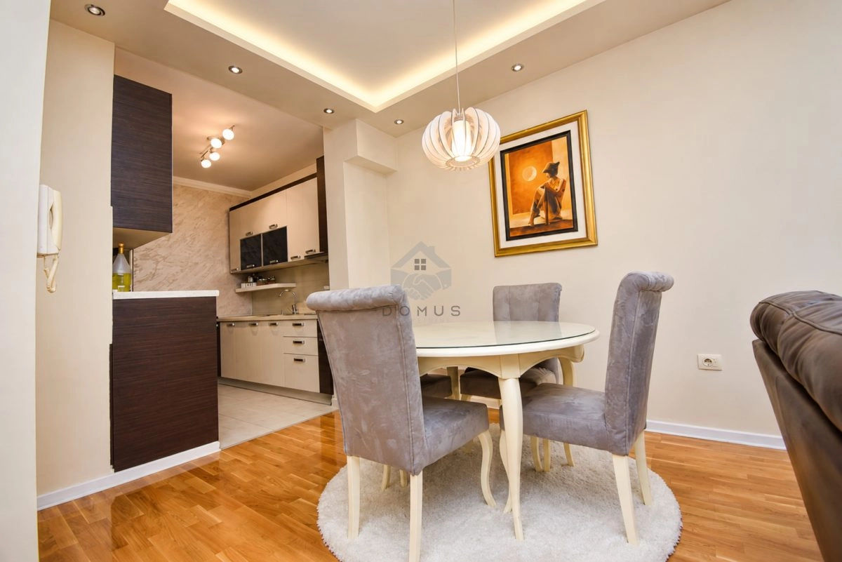 Dvosoban-namjesten-stan-90-m²-Preko-Morace-–-Podgorica-18 Izdavanje: Dvosoban stan 90 m² – Preko Morače, Podgorica — fotografija 19