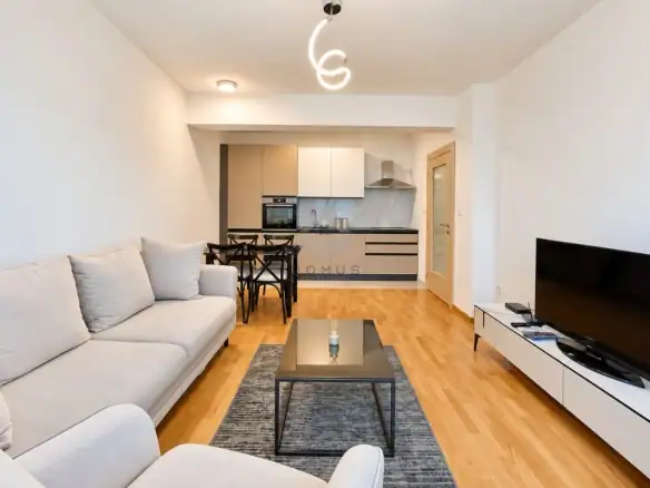 Jednosoban namješten stan 49 m²