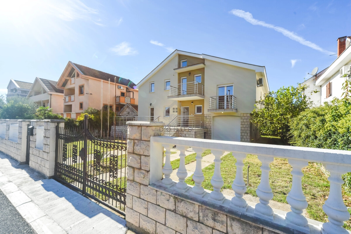 Kuca-500-m²-na-placu-350-m²-Stari-Aerodrom-–-Podgorica-1 Stari Aerodrom – Podgorica