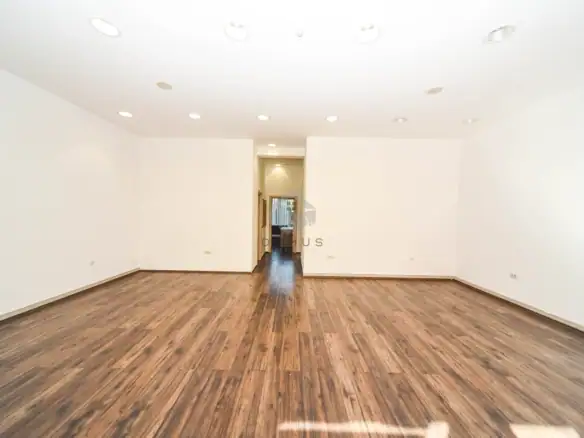 Poslovni prostor 102 m² u City Kvartu, Podgorica — fotografija 3