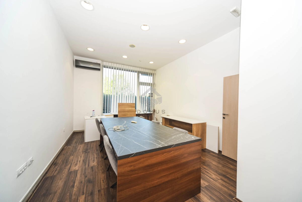 Poslovni-prostor-102-m²-City-Kvart-–-Podgorica-3 Poslovni prostor 102 m² u City Kvartu, Podgorica — fotografija 4