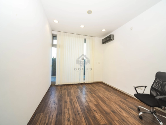 Poslovni prostor 102 m² u City Kvartu, Podgorica — fotografija 5
