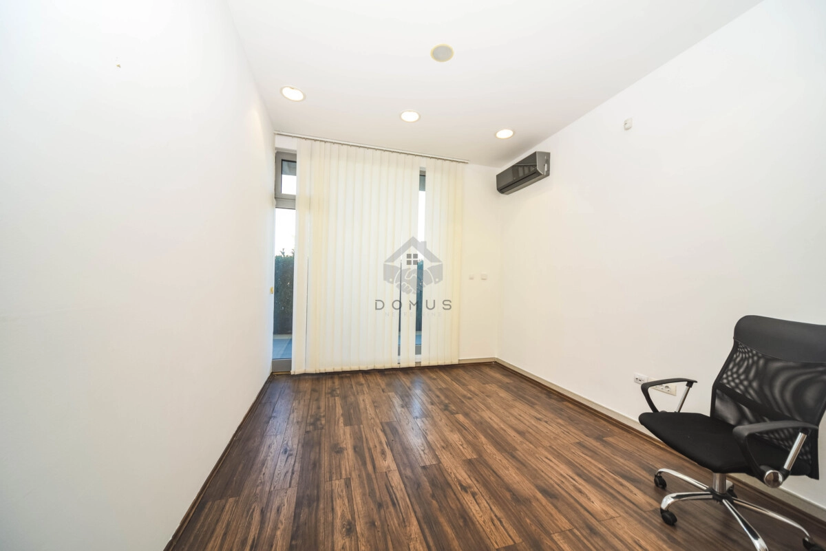 Poslovni-prostor-102-m²-City-Kvart-–-Podgorica-4 Poslovni prostor 102 m² u City Kvartu, Podgorica — fotografija 5