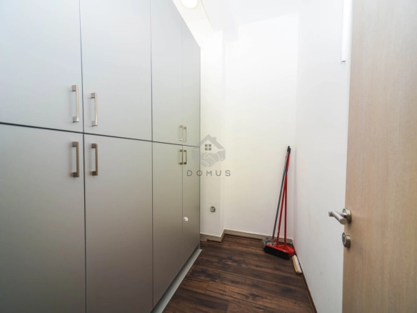 Poslovni prostor 102 m² u City Kvartu, Podgorica — fotografija 7