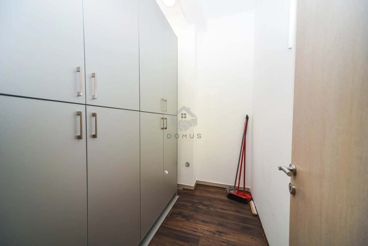 Poslovni-prostor-102-m²-City-Kvart-–-Podgorica-6 Poslovni prostor 102 m² u City Kvartu, Podgorica — fotografija 7