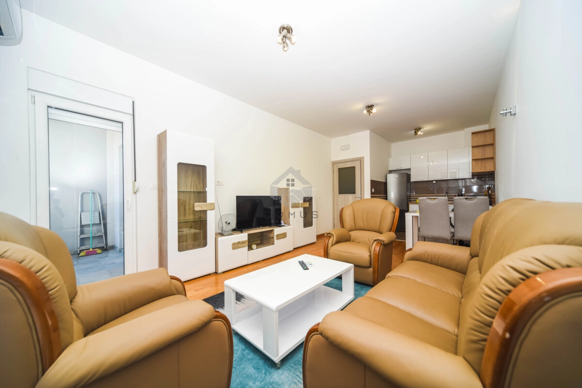 Jednosoban-stan-49-m²-garaza-Stari-Aerodrom-–-Podgorica Jednosoban stan 49 m² + garaža