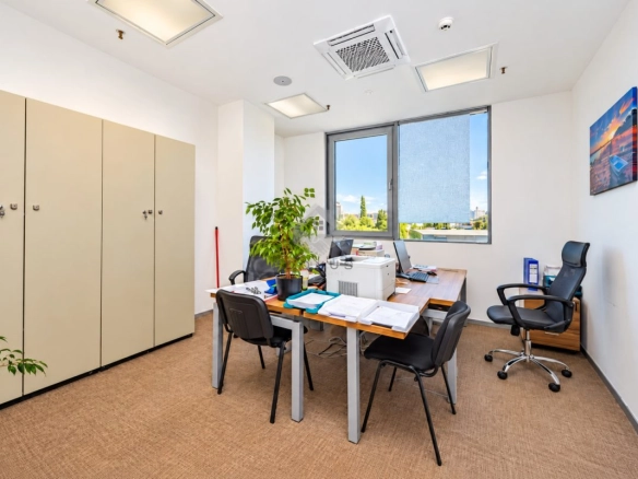 Kancelarijski prostor 100 m²