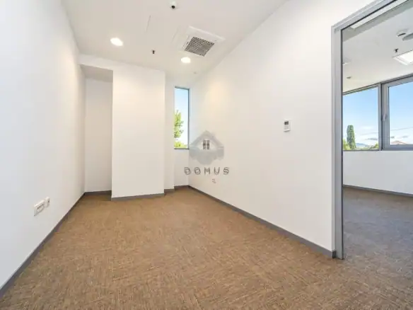 Poslovni prostor 100 m² – Donja Gorica, Podgorica — fotografija 12