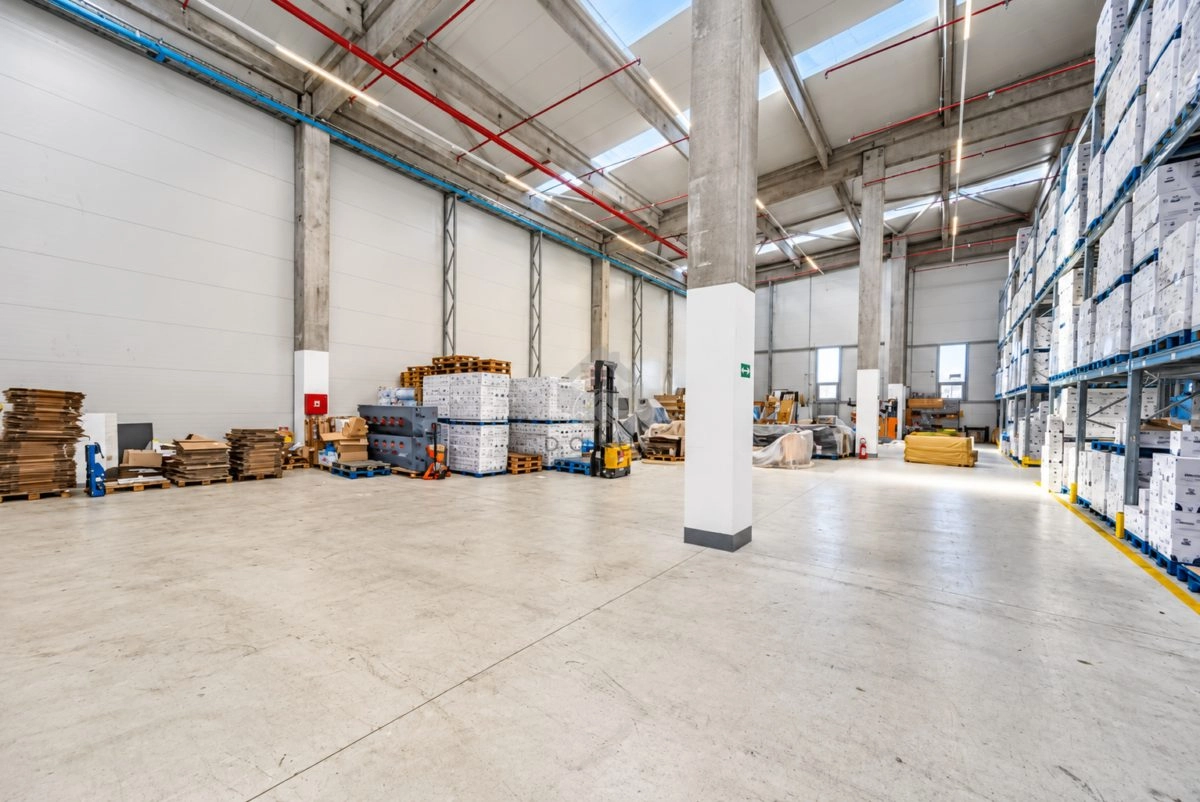 Kancelarijski-prostor-100-m²-Donja-Gorica-–-Podgorica-18 Poslovni prostor 100 m² – Donja Gorica, Podgorica — fotografija 19