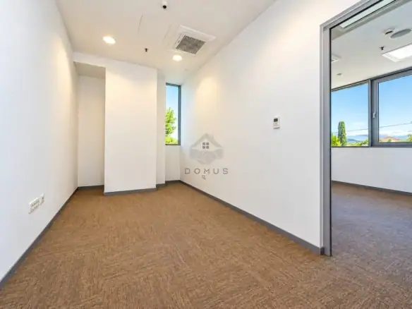 Poslovni prostor 600 m² – Donja Gorica, Podgorica — fotografija 4