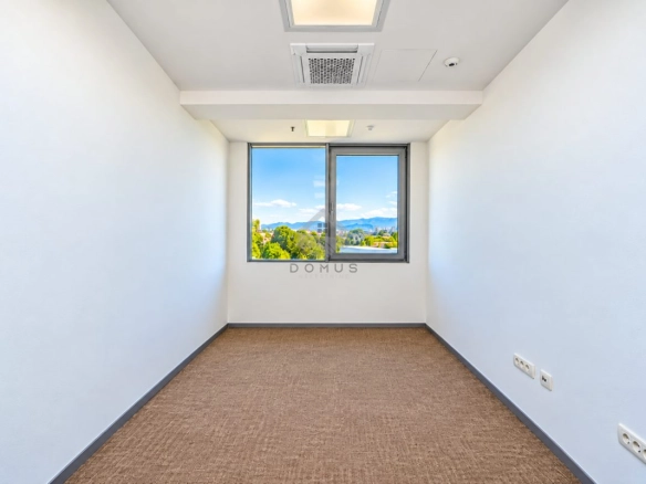 Poslovni prostor 600 m² – Donja Gorica, Podgorica — fotografija 11