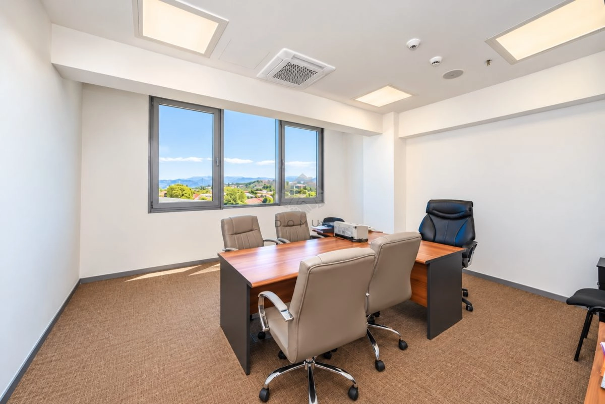 Magacinski-prostor-600-m²-Donja-Gorica-–-Podgorica-11 Poslovni prostor 600 m² – Donja Gorica, Podgorica — fotografija 12