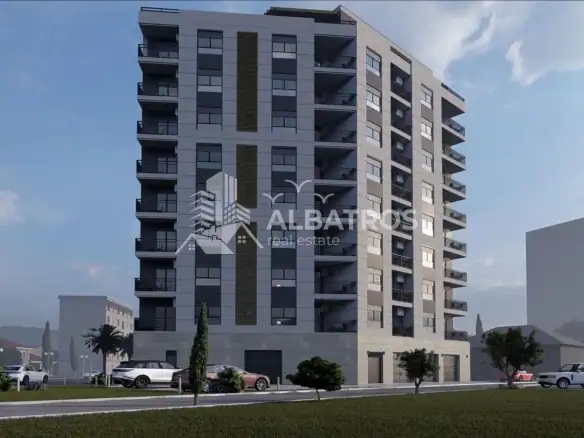 Trosoban stan 105 m² – Ilino, Bar — fotografija 2