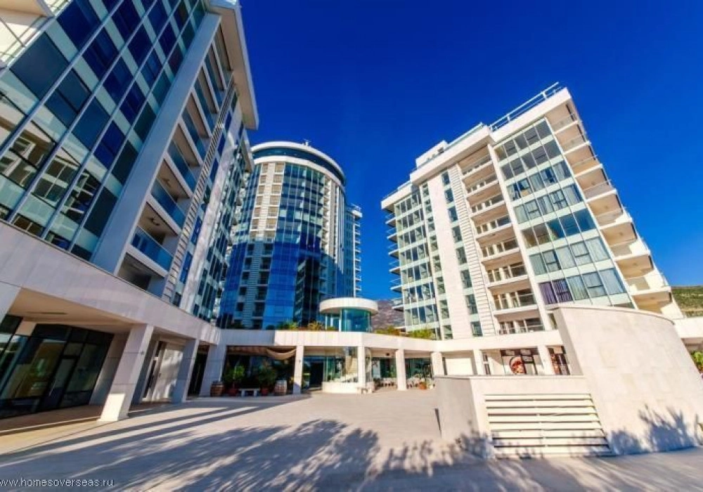 Trosoban-stan-sa-pogledom-na-more-u-Rozinu-Budva-7 Trosoban stan 183 m² – Rozino, Budva — fotografija 8