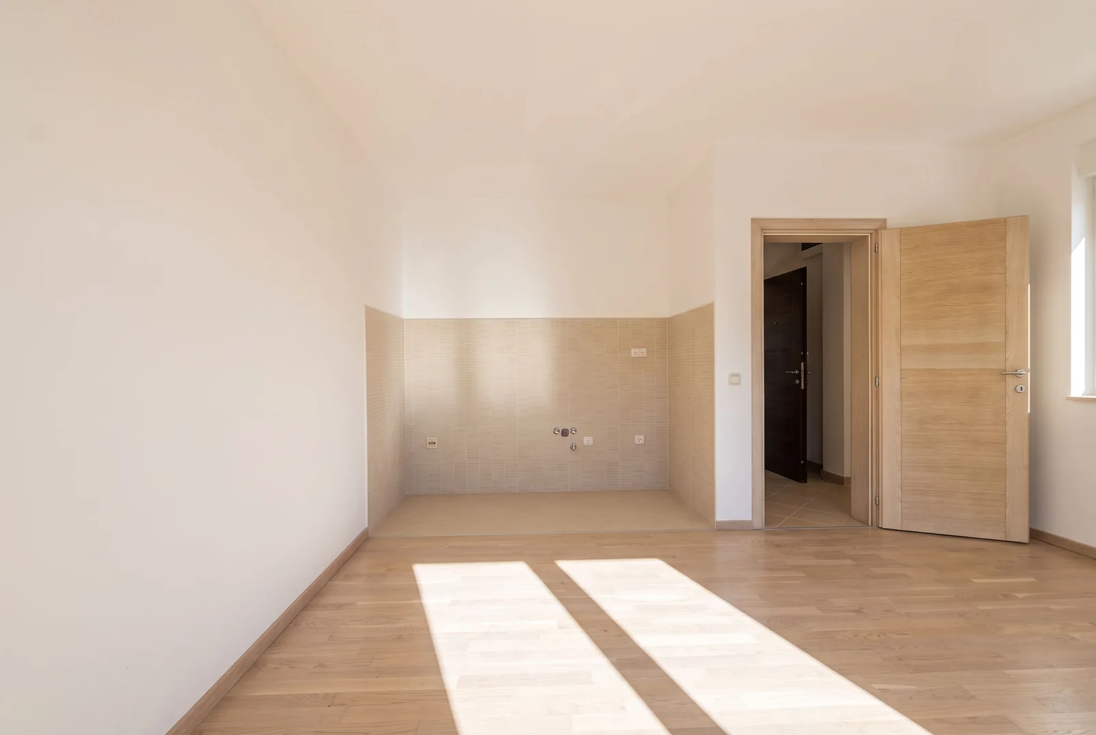 Jednosoban-stan-sa-terasom-u-Becicima-Budva-4 Jednosoban stan 45 m² – Bečići, Budva — fotografija 5
