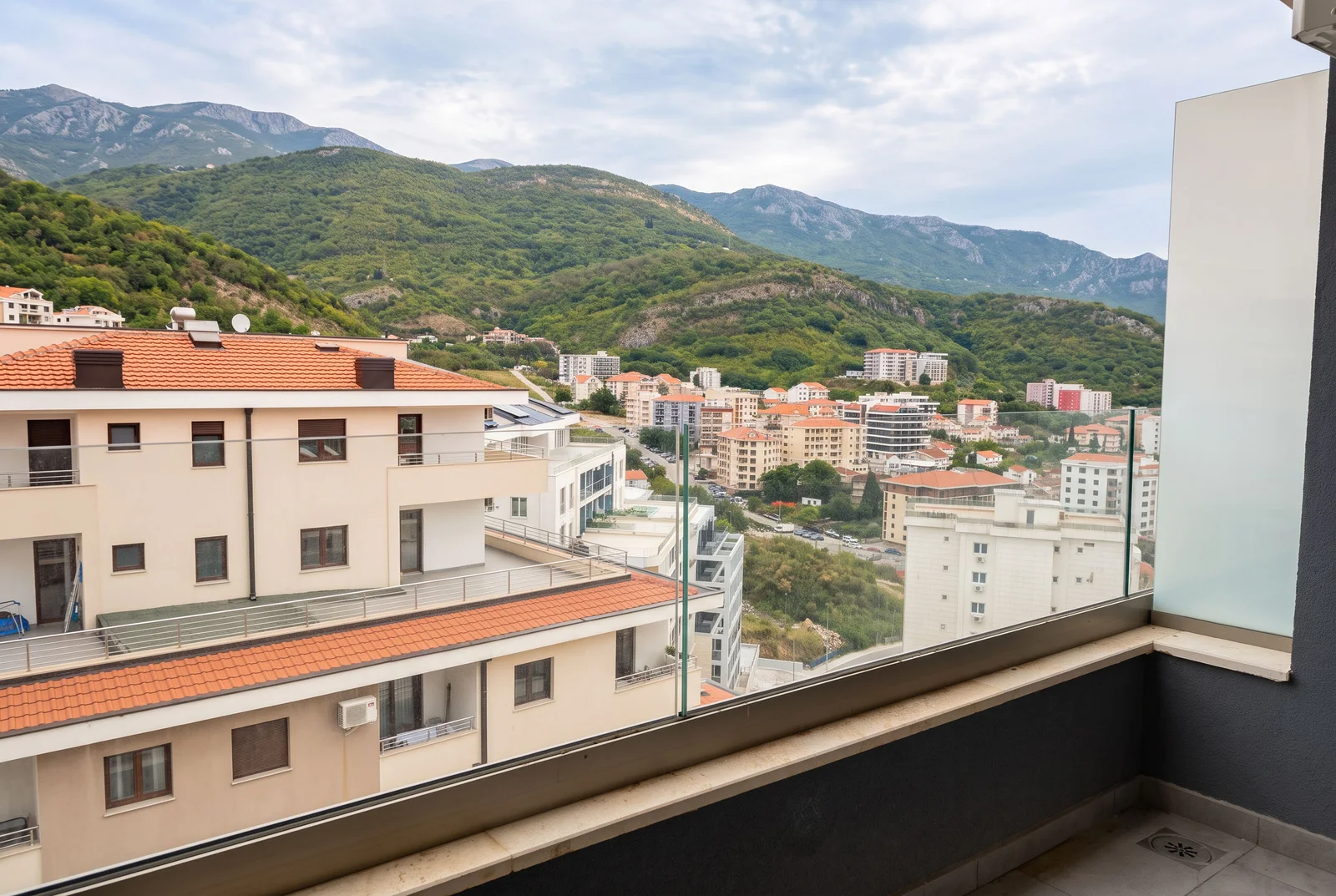 Jednosoban-stan-u-Becicima-Budva-1 Jednosoban stan 43 m² – Bečići, Budva — fotografija 2