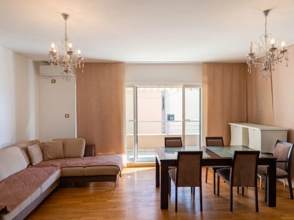 Dvosoban stan 77 m² – Petrovac, Budva — fotografija 2