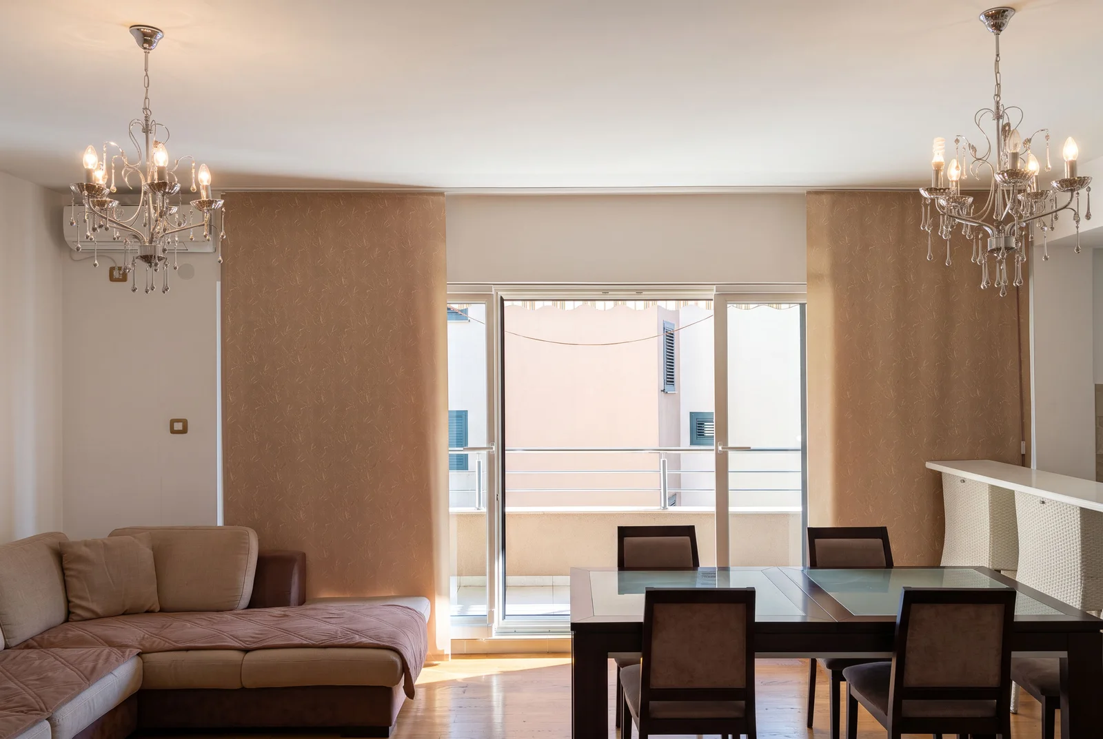 Dvosoban-stan-sa-pogledom-na-more-u-Petrovcu-Budva-2 Dvosoban stan 77 m² – Petrovac, Budva — fotografija 3