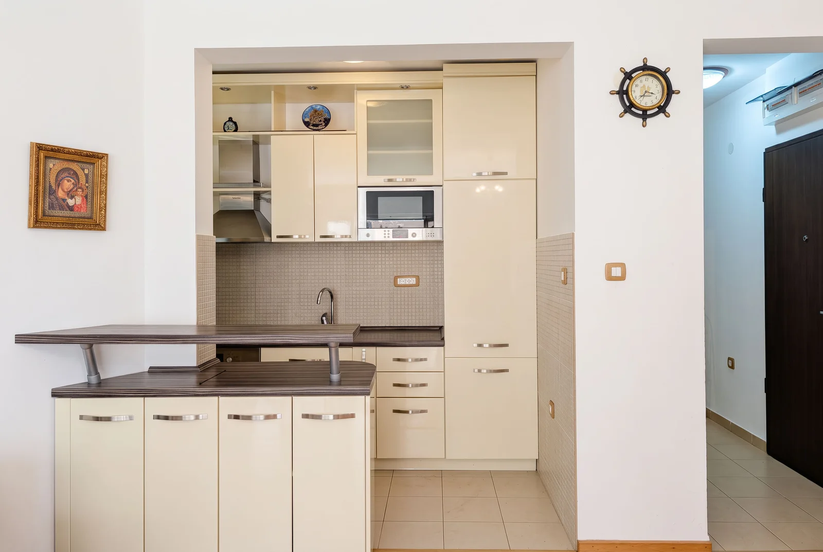 Dvosoban-stan-sa-pogledom-na-more-u-Petrovcu-Budva-8 Dvosoban stan 77 m² – Petrovac, Budva — fotografija 9