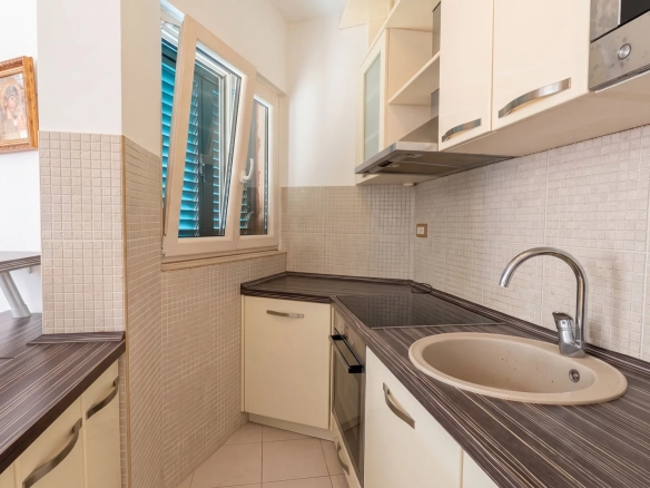 Dvosoban stan 77 m² – Petrovac, Budva — fotografija 11