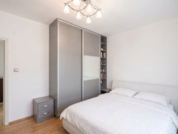 Dvosoban stan 77 m² – Petrovac, Budva — fotografija 15