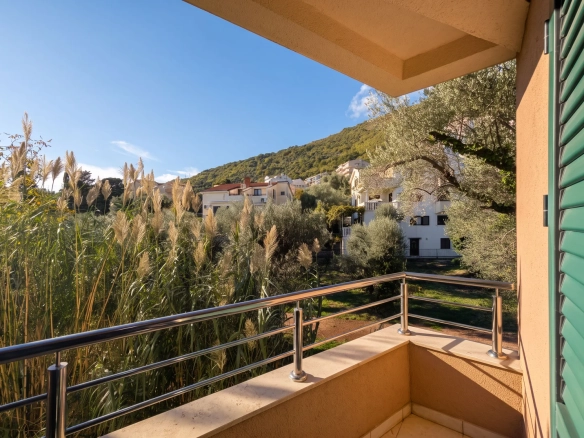Dvosoban stan 77 m² – Petrovac, Budva — fotografija 20