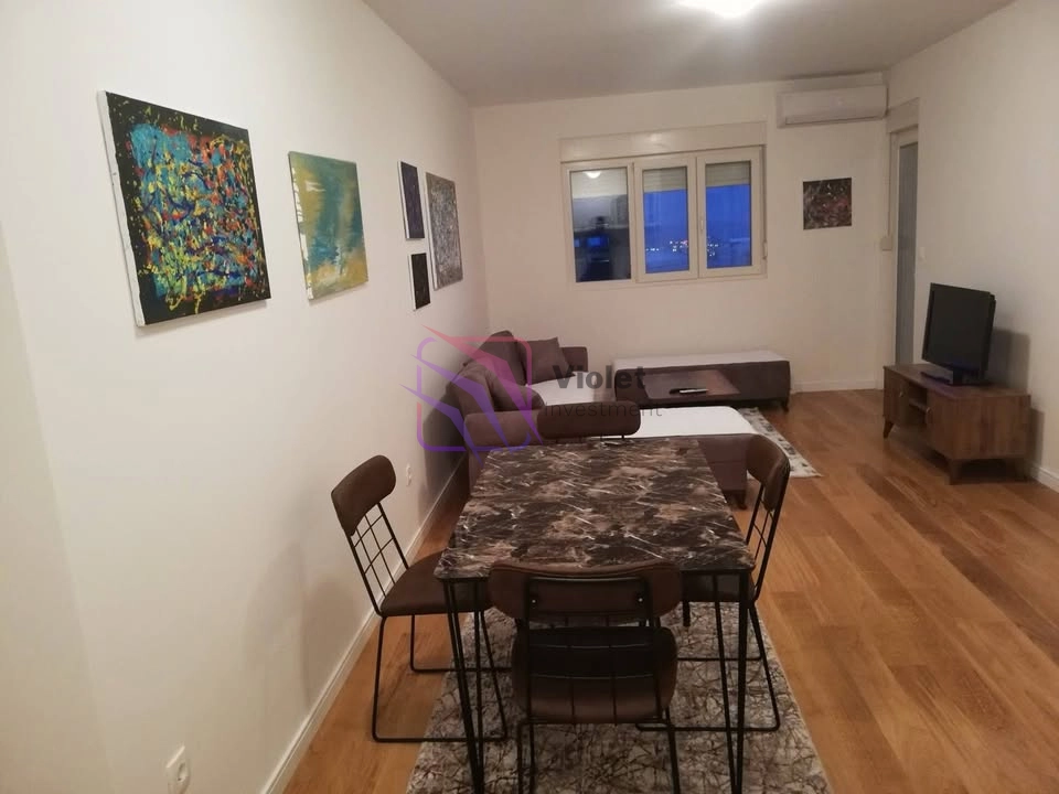 Namjesten-jednosoban-stan-u-Central-Pointu-Podgorica-3 Izdavanje: Jednosoban stan 54 m² – Central Point, Podgorica — fotografija 4