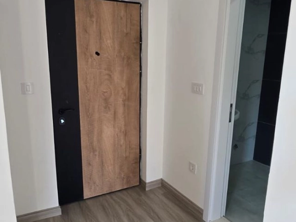 Jednosoban stan 56 m² u Lazima