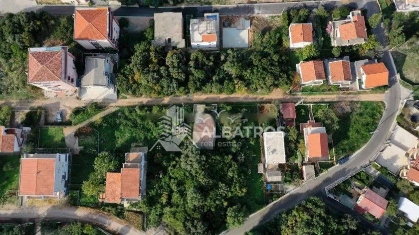 Plac-804-m²-u-Utjehi-Bar-sa-starom-kucom Plac 804 m² u Utjehi